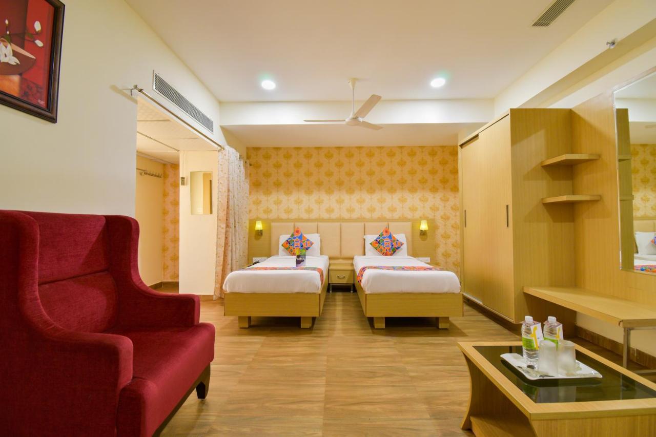 Hotel Raintr33 Haïdarabad Extérieur photo