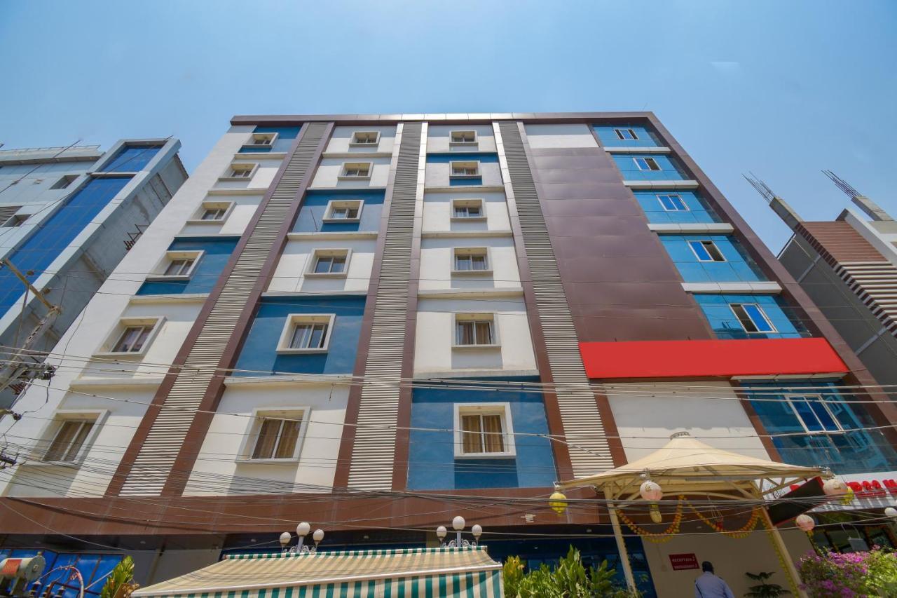 Hotel Raintr33 Haïdarabad Extérieur photo